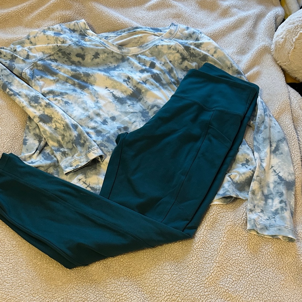 BALANCE COLLECTION Teal Leggings and RBX shirt for Women